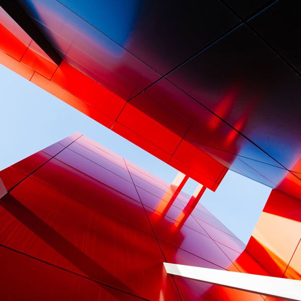 Das rote Haus-568726978 – Format 120x80cm