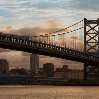 Benjamin Franklin Bridge im Sonnenuntergang – Format 250 x 80 cm